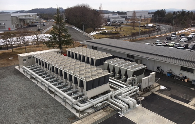 High-efficiency air-cooled modular chiller at the Okayama Plant